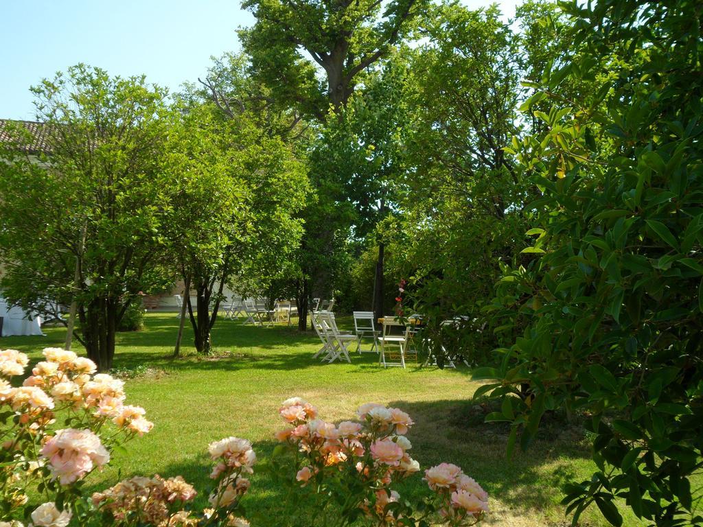 Relais Villa Roncuzzi Russi Exteriör bild
