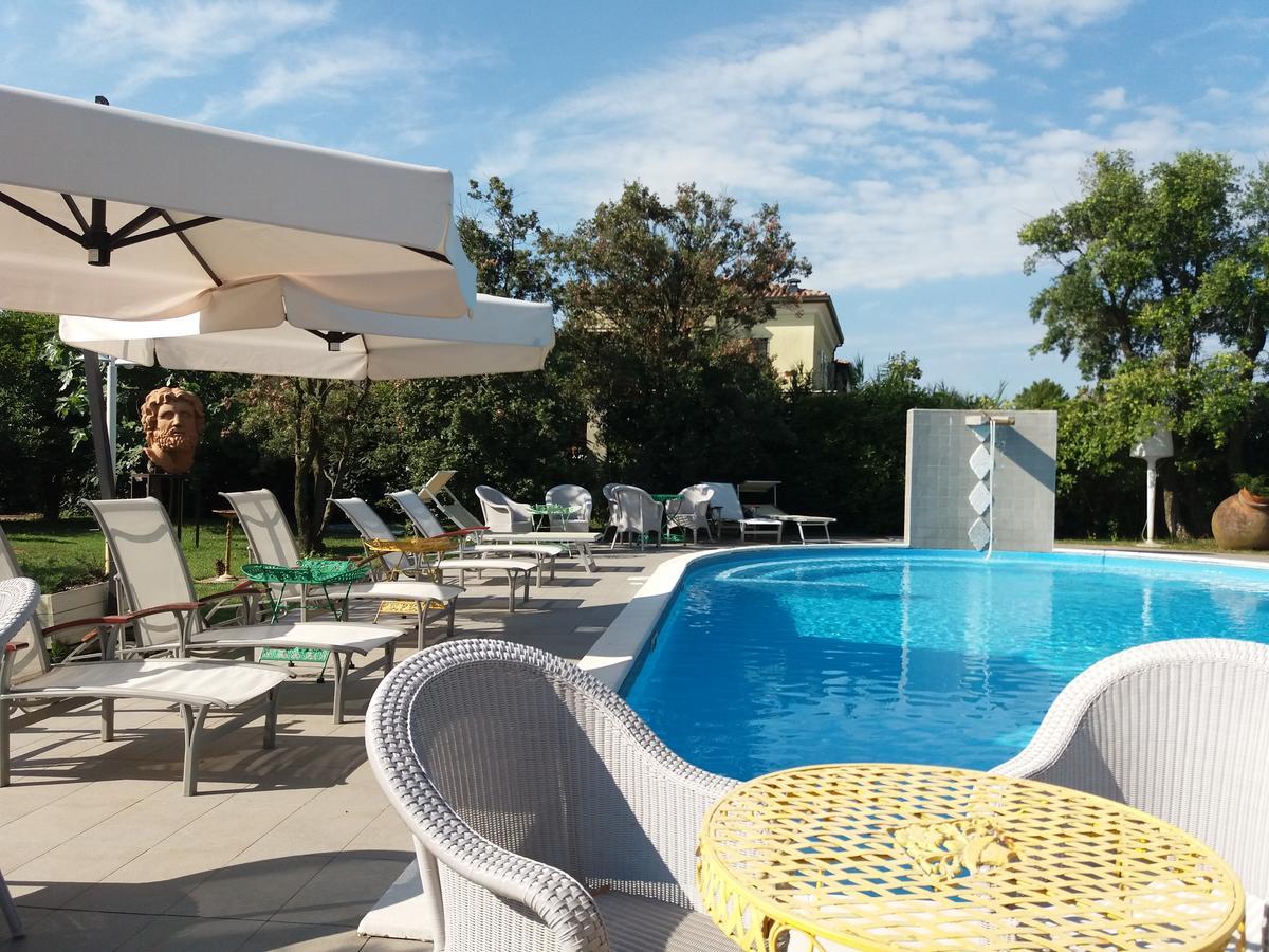 Relais Villa Roncuzzi Russi Exteriör bild