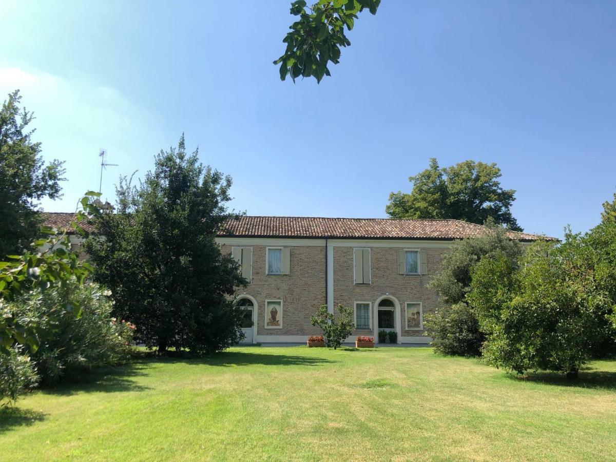 Relais Villa Roncuzzi Russi Exteriör bild